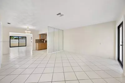 10320 SW 38th Ter, Miami, FL 33165 - Photo 4