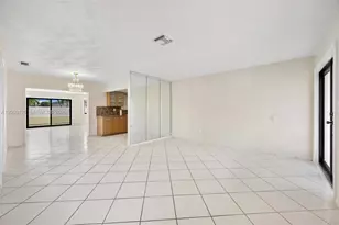 10320 SW 38th Terrace, Miami, FL 33165 - Photo 4