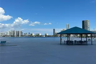 301 174th St, Sunny Isles Beach, FL 33160 - Photo 26