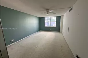 301 174th St, Sunny Isles Beach, FL 33160 - Photo 12