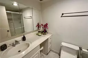 301 174th St, Sunny Isles Beach, FL 33160 - Photo 18