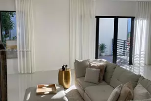 8283 NW 44th St, Doral, FL 33166 - Photo 6