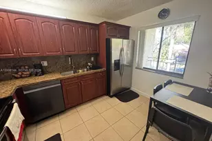16278 Laurel Dr, Weston, FL 33326 - Photo 10