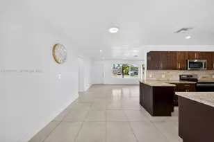 1155 NE 184th St, Miami, FL 33179 - Photo 12