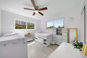 1155 NE 184th St, Miami, FL 33179 - Photo 20