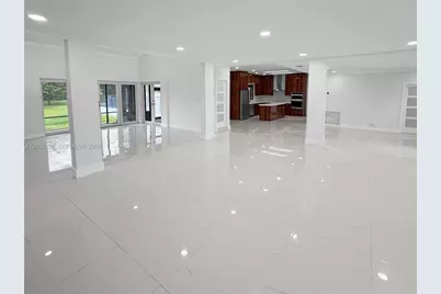 2181 SW 117th Ter, Davie, FL 33325 - Photo 6