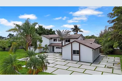 2181 SW 117th Ter, Davie, FL 33325 - Photo 2