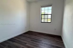 731 SW 11th St, Florida City, FL 33034 - Photo 10