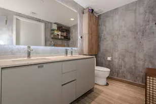 1010 Brickell Ave, Miami, FL 33131 - Photo 8