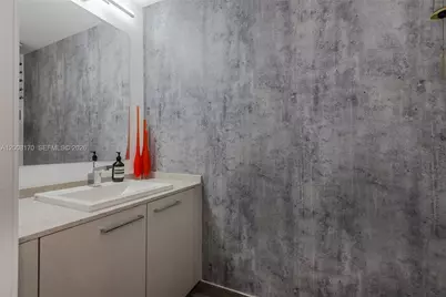 1010 Brickell Ave #4211, Miami, FL 33131 - Photo 16