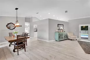 9841 SW 1st St, Plantation, FL 33324 - Photo 6