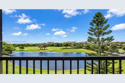 3300 W Rolling Hills Cir #606, Davie, FL 33328 - Photo 4
