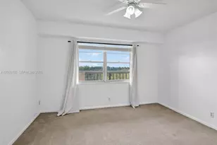 3300 W Rolling Hills Cir, Davie, FL 33328 - Photo 14
