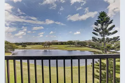3300 W Rolling Hills Cir #606, Davie, FL 33328 - Photo 2
