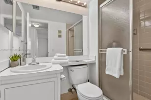 3300 W Rolling Hills Cir, Davie, FL 33328 - Photo 12