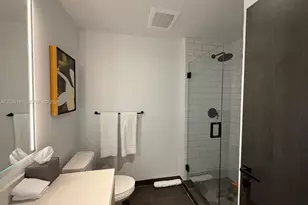 398 NE 5th St, Miami, FL 33132 - Photo 8
