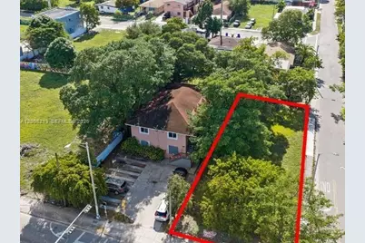 796 NW 36th St, Miami, FL 33127 - Photo 4