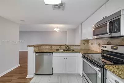 520 SE 5th Ave #3305, Fort Lauderdale, FL 33301 - Photo 10