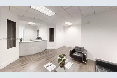 175 SW 7th St #1612, Miami, FL 33130 - Photo 8