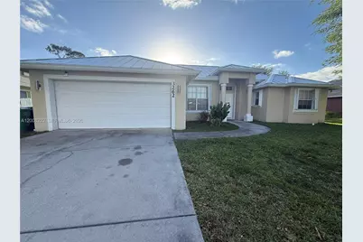 3262 SW Cohutta St, Port Saint Lucie, FL 34953 - Photo 2