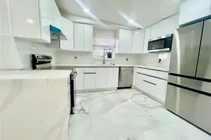 1649 NE 8th Ave, Fort Lauderdale, FL 33305 - Photo 10