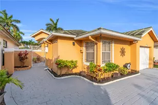 1013 NW 132nd Ave W, Miami, FL 33182 - Photo 2