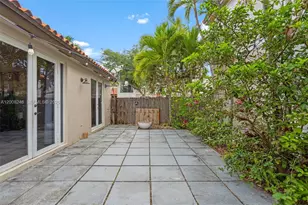 14435 NW 83rd Pl, Miami Lakes, FL 33016 - Photo 32