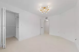 903 NE 199th St, Miami, FL 33179 - Photo 26