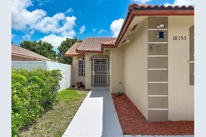 18153 SW 143rd Pl, Miami, FL 33177 - Photo 4