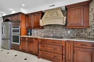 3000 Island Blvd, Aventura, FL 33160 - Photo 14