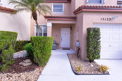 15123 NW 8th St, Pembroke Pines, FL 33028 - Photo 14