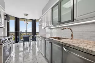 3640 Yacht Club Dr, Aventura, FL 33180 - Photo 4