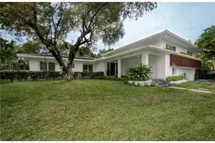173 S Shore Dr S, Miami, FL 33133 - Photo 2