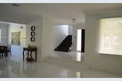 173 S Shore Dr S, Miami, FL 33133 - Photo 6