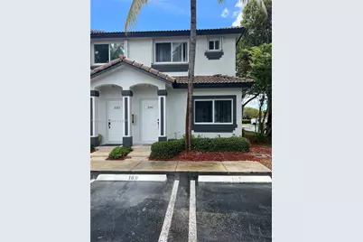 2201 SE 24th Pl #2201, Homestead, FL 33035 - Photo 1