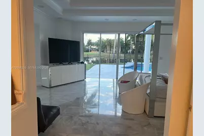 2534 Poinciana Dr, Weston, FL 33327 - Photo 32