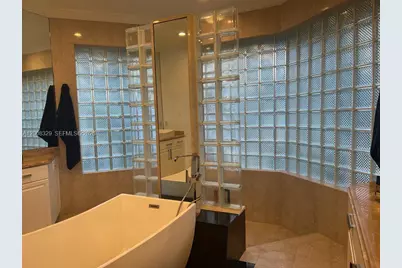 2534 Poinciana Dr, Weston, FL 33327 - Photo 20
