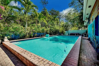 9325 NE 5th Ave, Miami Shores, FL 33138 - Photo 8