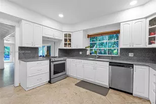 9325 NE 5th Ave, Miami Shores, FL 33138 - Photo 34