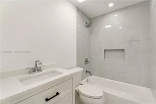 851 W 35th St, Hialeah, FL 33012 - Photo 10