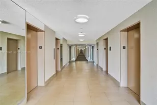 100 Bayview Dr, Sunny Isles Beach, FL 33160 - Photo 34