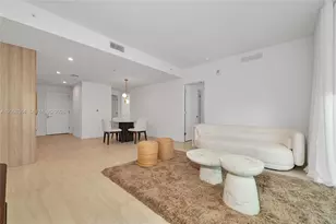 77 SE 5, Miami, FL 33131 - Photo 10