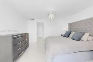 3701 N Country Club Dr, Aventura, FL 33180 - Photo 18