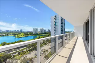 3701 N Country Club Dr, Aventura, FL 33180 - Photo 12