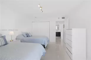 3701 N Country Club Dr, Aventura, FL 33180 - Photo 28
