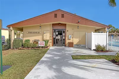 325 Pine Ridge Cir #D-1, Greenacres, FL 33463 - Photo 2