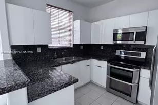 11643 NW 78th St, Doral, FL 33178 - Photo 2