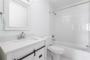 9804 NW 37th St, Sunrise, FL 33351 - Photo 24