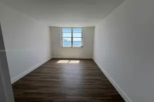 500 Bayview Dr, Sunny Isles Beach, FL 33160 - Photo 36