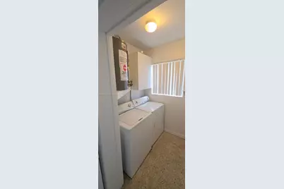 250 NE 41st St #250, Oakland Park, FL 33334 - Photo 6
